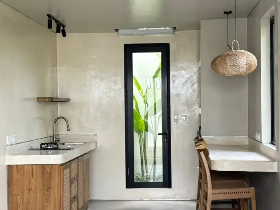 VILLA 2 KAMAR TIDUR LENGKAP DENGAN PEMANDANGAN LAUT DI ULUWATU - Image 4 of 10