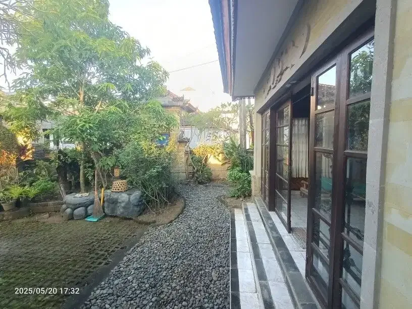 Rumah luas 350 m2 di Taman Griya Jimbaran Bali - Image 6 of 10