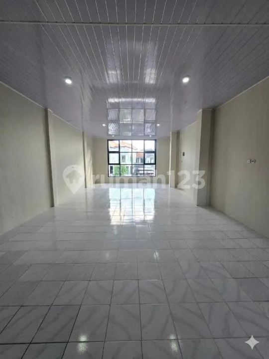 Jual Ruko 3 Lantai Lokasi Strategis di Denpasar Utara Bali - Image 3 of 4