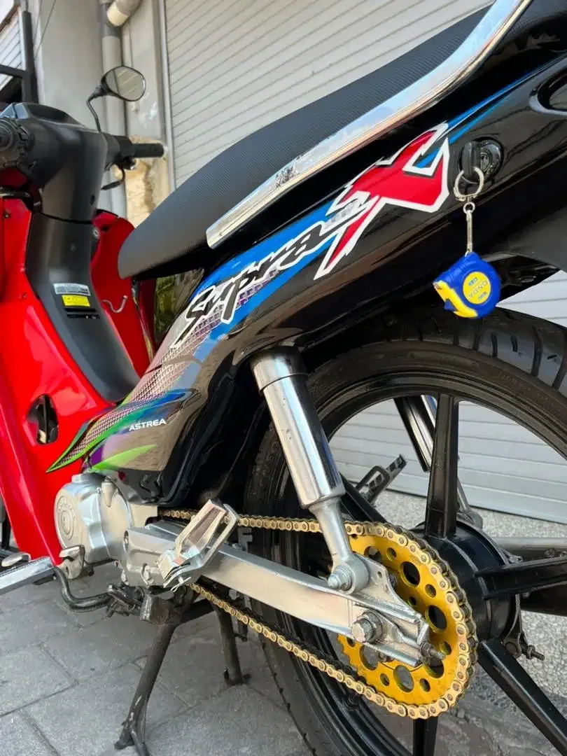 Supra x 100 lengkap mulus - Image 3 of 10