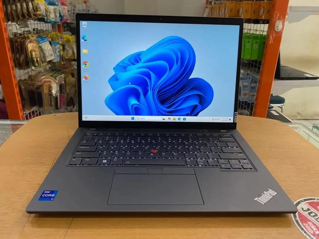 Lenovo ThinkPad T14 G4 Core i7Gen13 Ram 16GB SSD 512GB TouchscrenMulus - Image 1 of 10