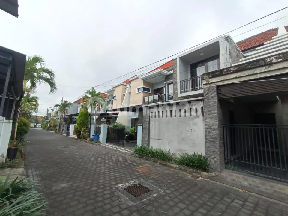 Rumah Siap Huni Berlokasi Strategis Dekat Mall - Image 3 of 4