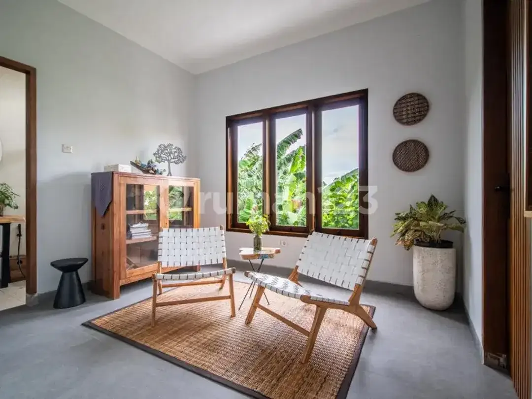 Investasi Villa Terbaik dengan Konsep Open Living Berbalkon Luas - Image 7 of 10