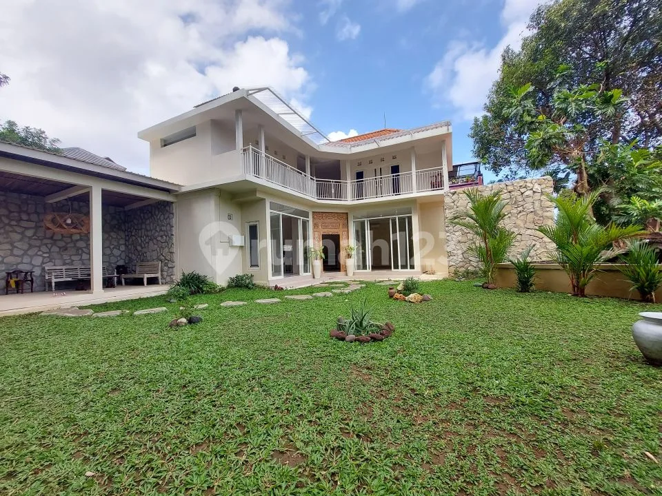 Tinggal di Kota, Rasa Villa!!Brand New ! di Jual Rumah Asri Sangat Cocok untuk Relaksasi.. Area Denpasar Utara. - Image 1 of 4