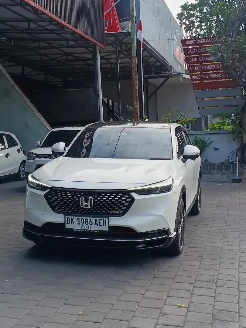 HR-V RS TURBO LOW KM AUTOMATIC SEPERTI BARU DEALER - Image 2 of 10