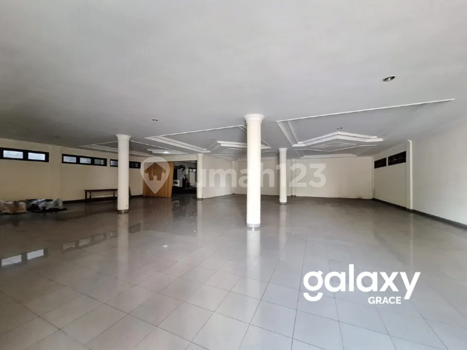 Dijual/Sewakan Ruko Bagus dan Luas Cocok untuk Showroom di Cokroaminoto Denpasar - Bali - Image 2 of 4