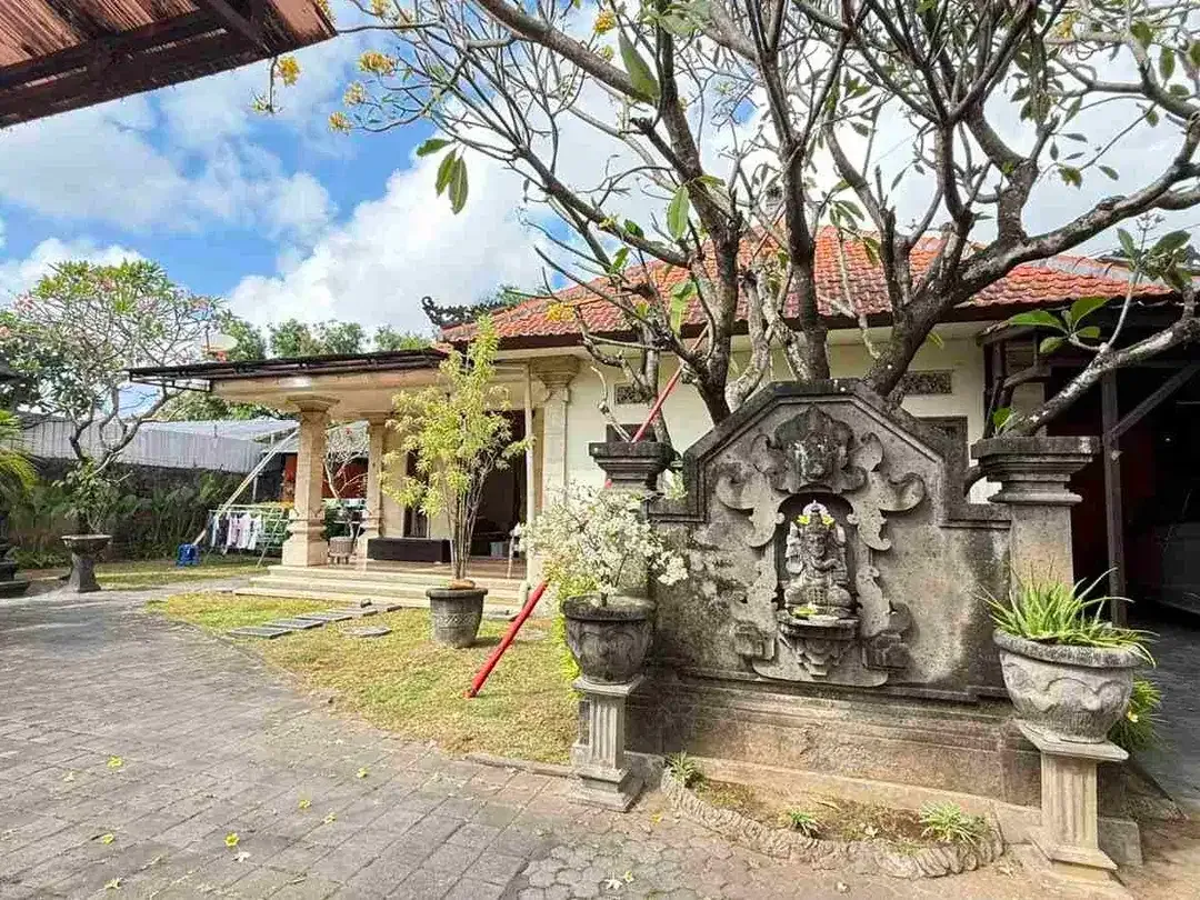 Tanah isi Bangunan Rumah di Pondok Indah Dekat Gatsu Barat Buluh Indah Cargo Mahendradatta - Image 3 of 8