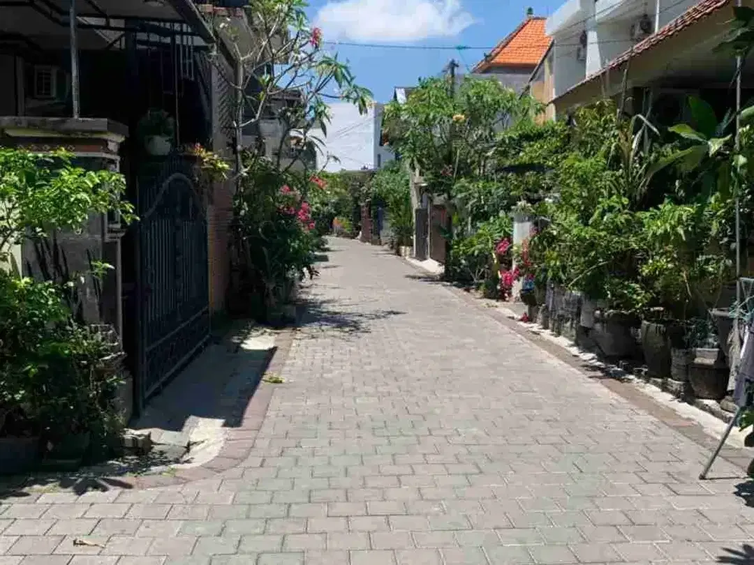 Rumah Tinggal Daerah Kerobokan Di Jalan Kesambi Perumahan Raya ,Kelurahan Kerobokan, Kecamatan Kuta Utara, Kabupaten Badung, Provinsi Bali. - Image 9 of 10