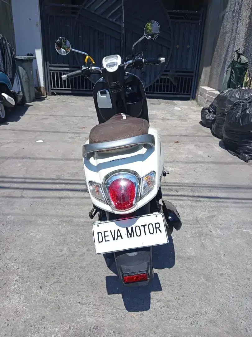 Scoopy 2019 putih Deva motor - Image 6 of 6