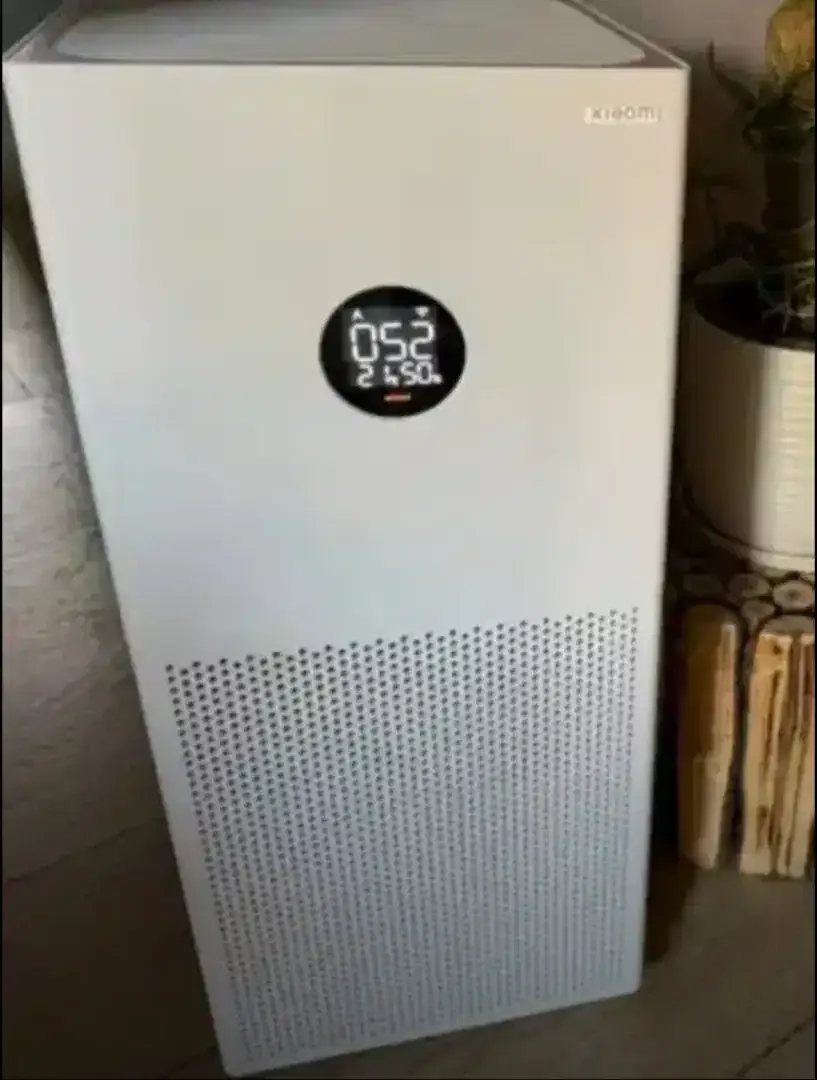 Xiomi Smart Air Purifier 4 Lite - Image 1 of 2
