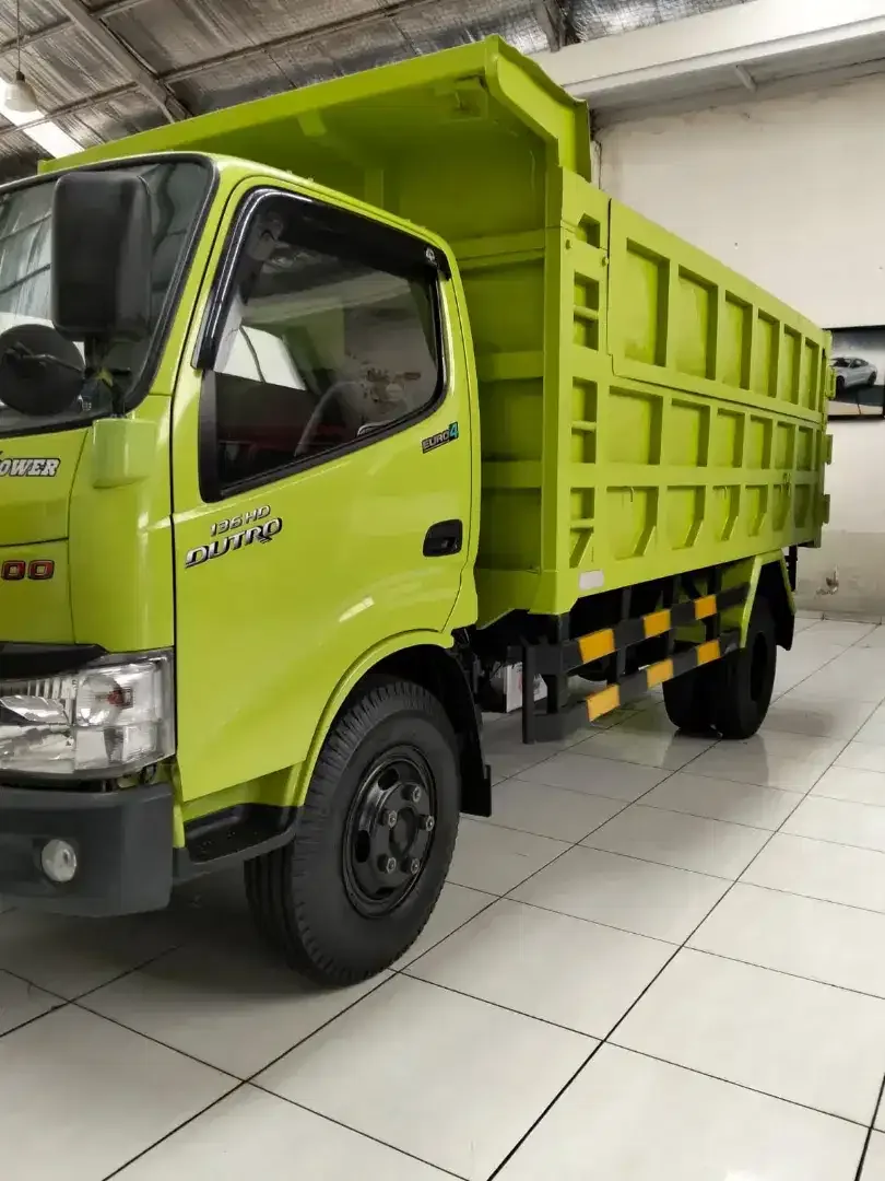 Hino Dutro Dump Truck 2023 - Image 2 of 6