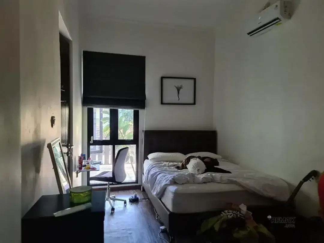 Rumah Hook 4 Kamar Tidur Dijual di Taman Griya Jimbaran Area - Image 10 of 10