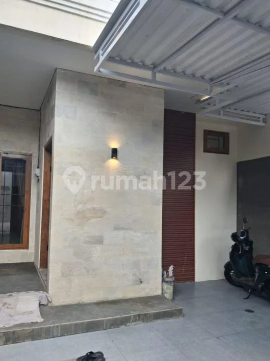 Lokasi Strategis, 3 Kamar Tidur, Dekat Berbagai Fasilitas Umum - Image 2 of 4