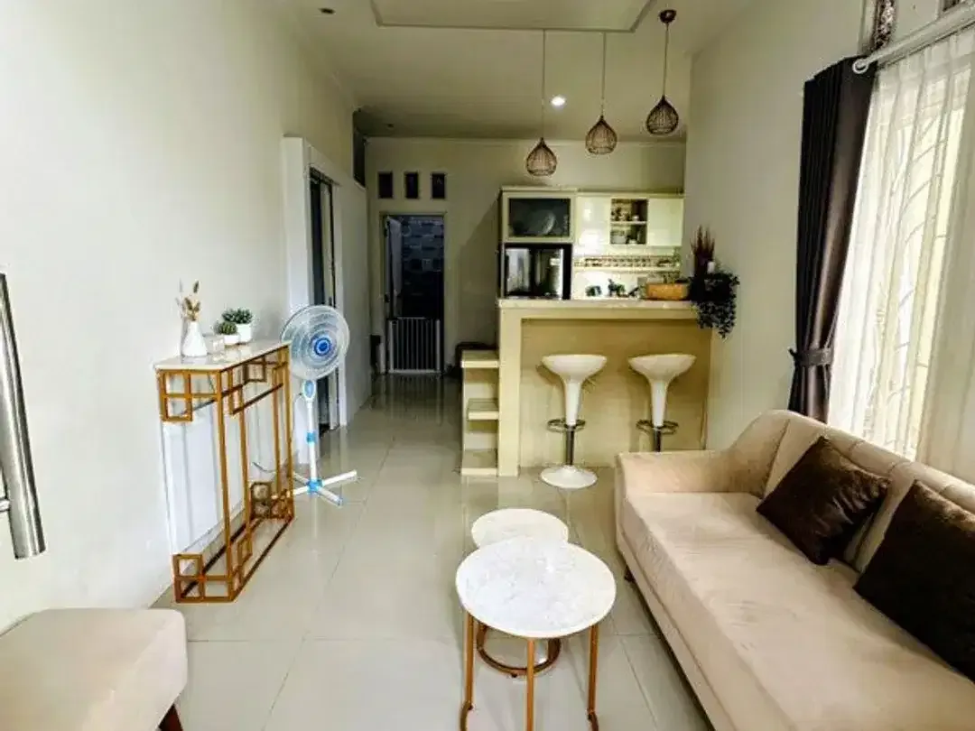 AMS-027.EDY | Dijual Cepat! Rumah 2 Lantai Fully Furnished di Biaung Kesiman – Siap Huni, Bonus Interior Lengkap! - Image 7 of 10