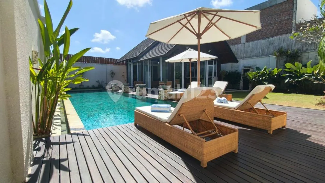 Dijual Villa Luxury Modern Style Lokasi - Ungasan, Kuta Selatan - Image 2 of 4