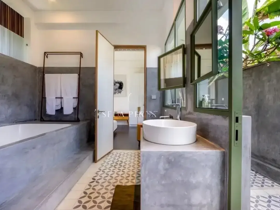 Tropical Garden Villa in Tumbak Bayuh, full furnished - Image 9 of 10