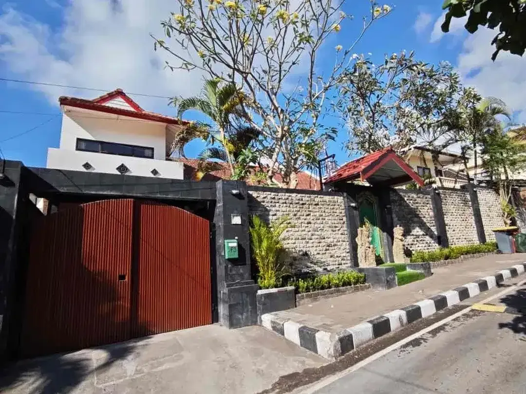 FOR SALE – EXCLUSIVE TROPICAL HOUSE | NUSA DUA - Image 2 of 10