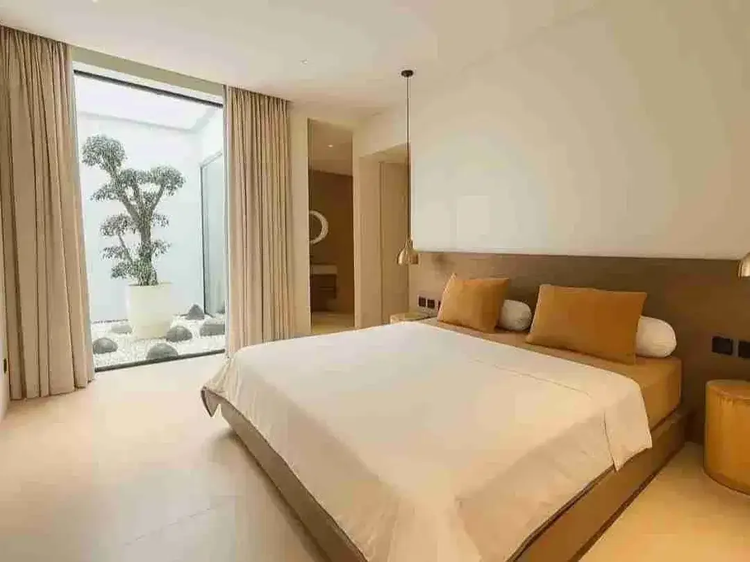 Luxury Villa 4BR Pererenan 5 Menit ke Pantai - Image 2 of 10