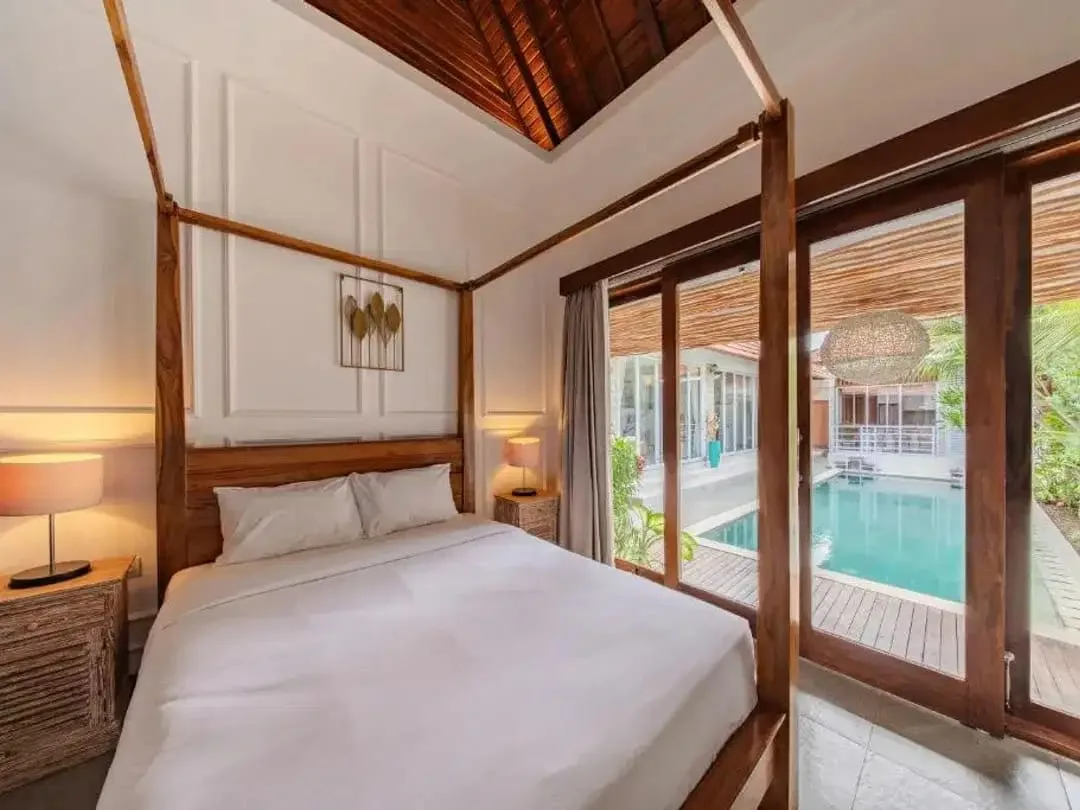 4 Bedrooms Villa with Private Pool in a Strategic Location Umalas - Canggu - Image 3 of 10