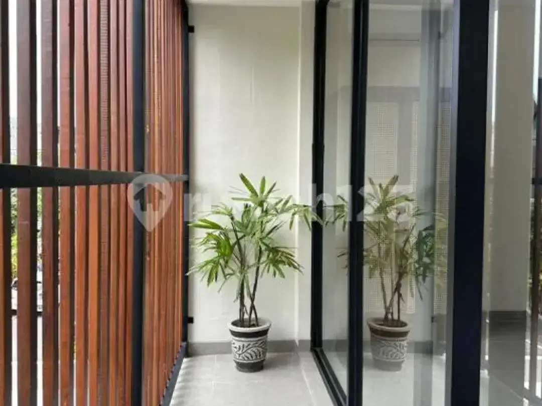 Villa Mewah, 3 Kamar Tidur Hanya 7 Menit ke Lapangan Golf - Image 2 of 10