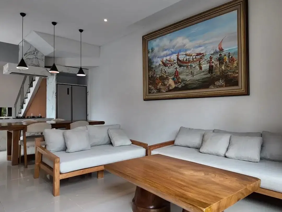 Villa 3 Bedroom Super Strategis Sudah di sewakan dekat jalan Uluwatu - Image 4 of 10