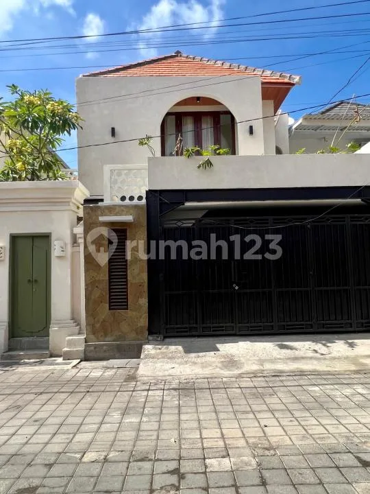 Sanur House 4 Bedroom Fully Furnished - Image 2 of 4