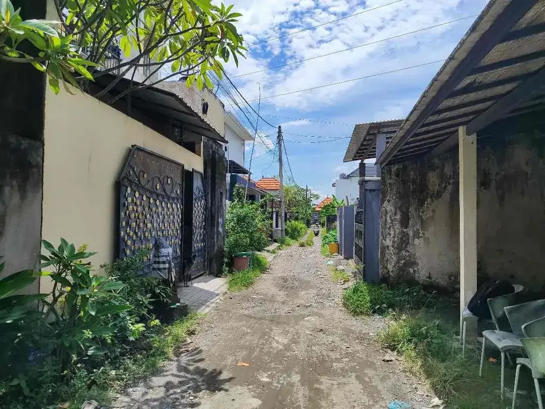 Di jual tnh isi  rmh semi lantai 2 Sanur

Berlokasi jln ngayasan Sanur kauh - Image 1 of 10