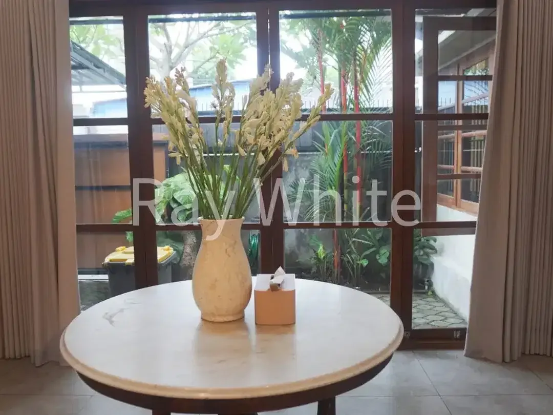 House for Sale  Leasehold -Charming Villa in Padonan, Near Berawa & Batu Bolong, Canggu - Modern Comfort & Tranquil Garden - Image 9 of 10