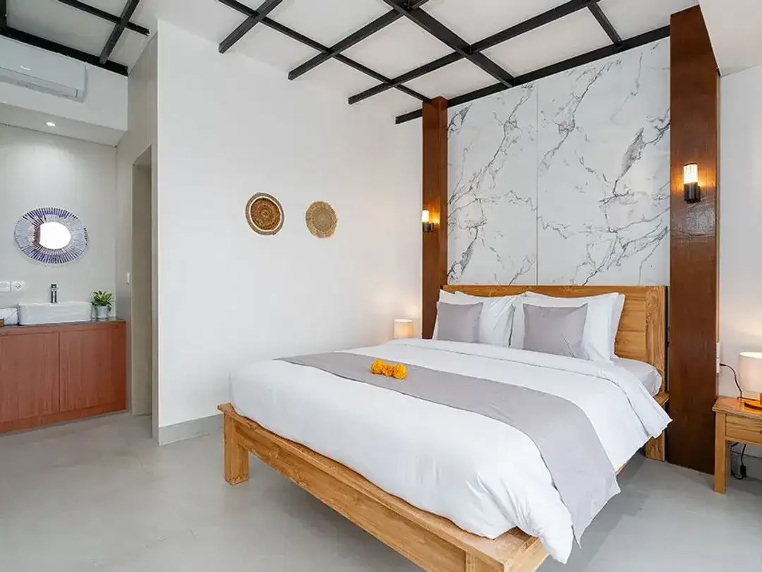 3Br Villa In Strategic Location Padonan, Close To Canggu - Image 6 of 10