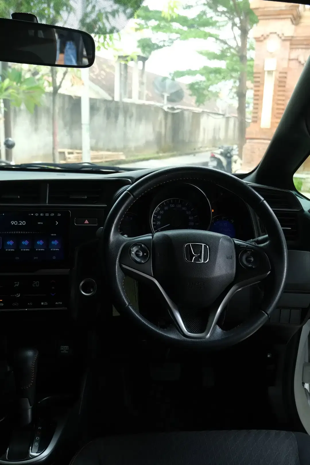 HONDA JAZZ RS GK5 1.5 AT Matic 2019 - Image 7 of 10