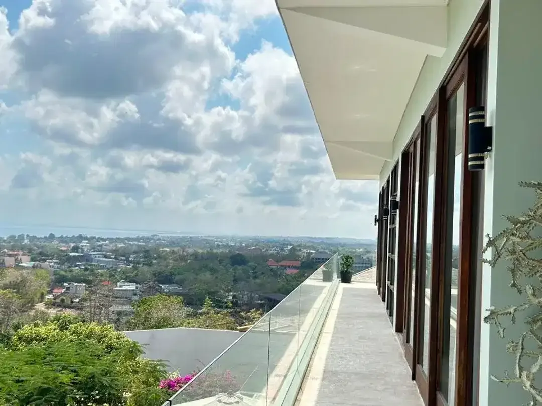 DREAM HOME IN ULUWATU AVAILABLE FOR FREEHOLD OR LEASEHOLD - Image 3 of 10