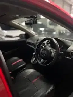 MAZDA 2 2013 MATIC ISTIMEWA DP 20jt - Image 2 of 8