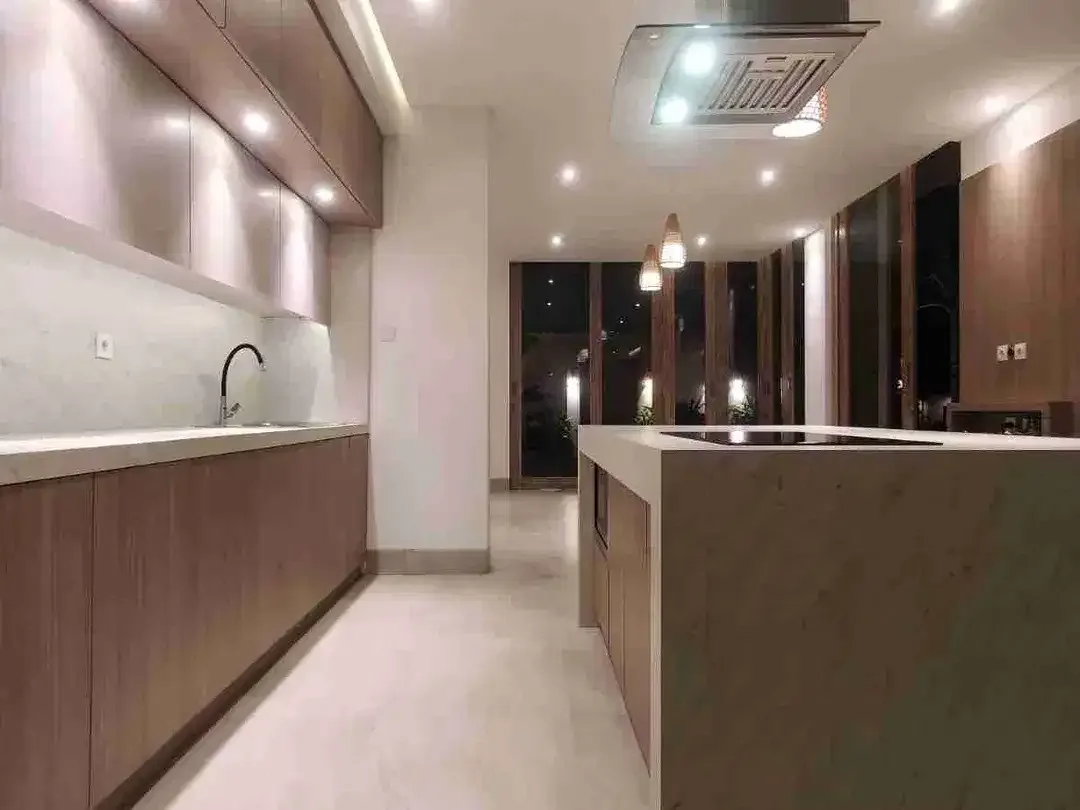 VILLA BARU HANYA 200M DARI PANTAI CEMAGI CANGGU MILIK SENDIRI SEMIFURNISHED 2 LANTAI MASUK 20M SAJA - Image 5 of 10