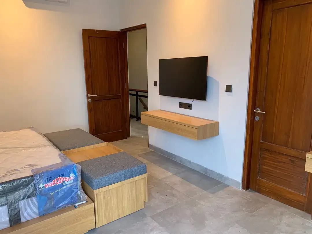 VILLA NEW READY 3BR FURNISHED LOKASI STARTEGIS JIMBARAN - Image 5 of 10