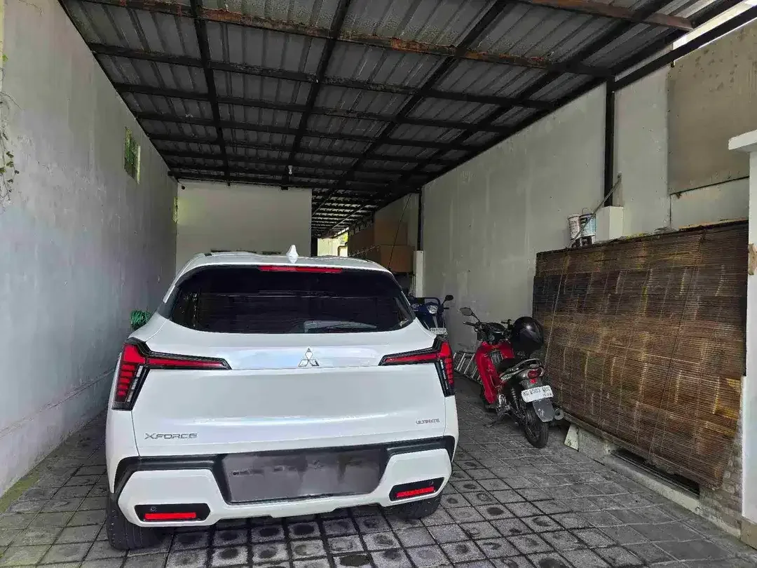 Rumah strategis bersih terawat bonus tanah 120 m2 muding kerobokan Bali - Image 4 of 10