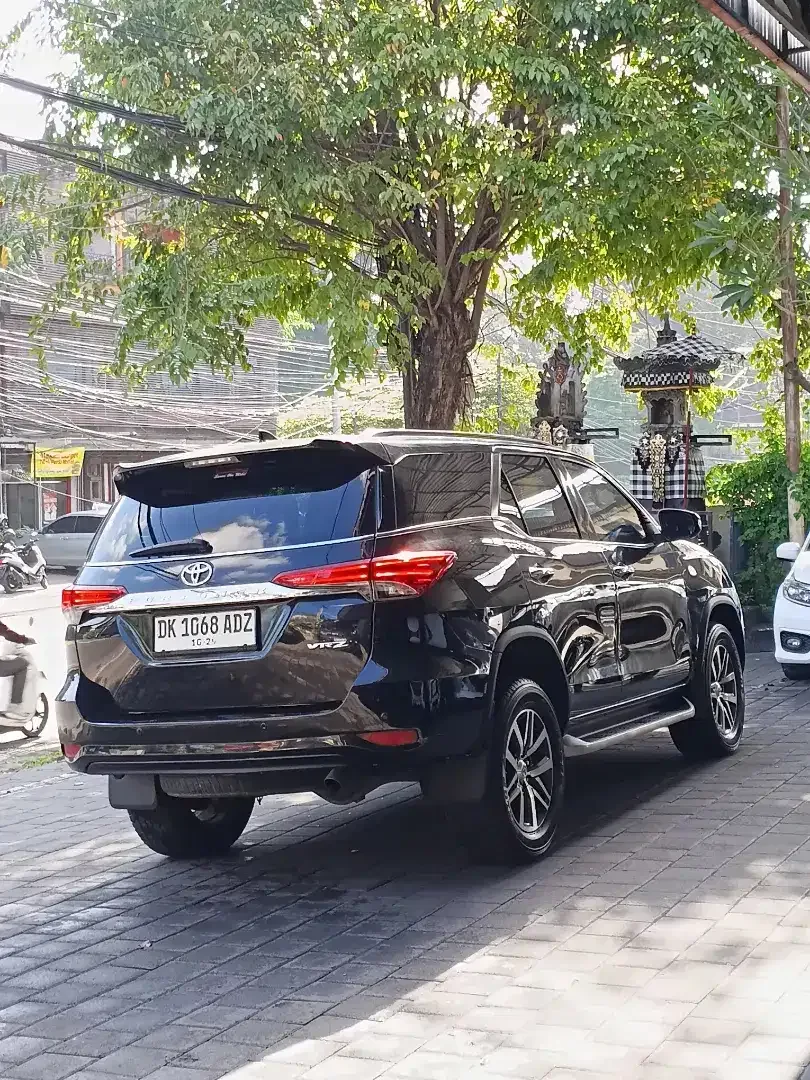 FORTUNER VRZ DISEL LOW KM FULL ORISINIL SIAP PAKAI - Image 4 of 10