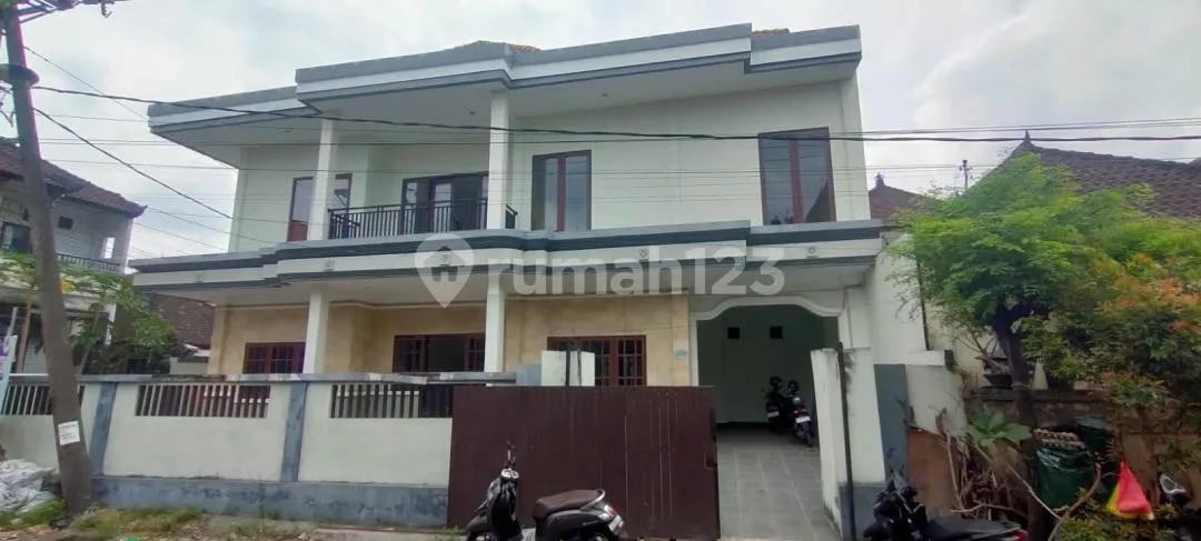 Rumah Mewah 2 Lantai Strategis di Gatsu Tengah Denpasar - Image 3 of 4