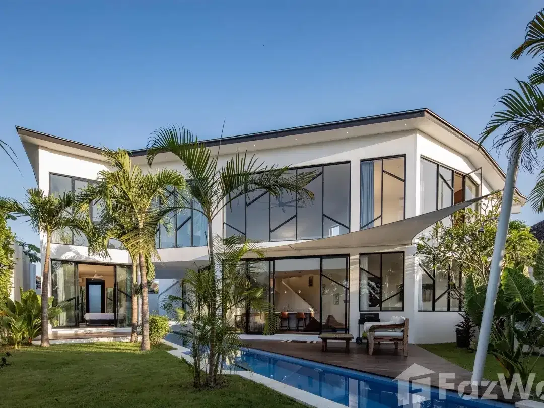 4 Bedroom Villa for sale in Cemagi, Bali - Image 1 of 10