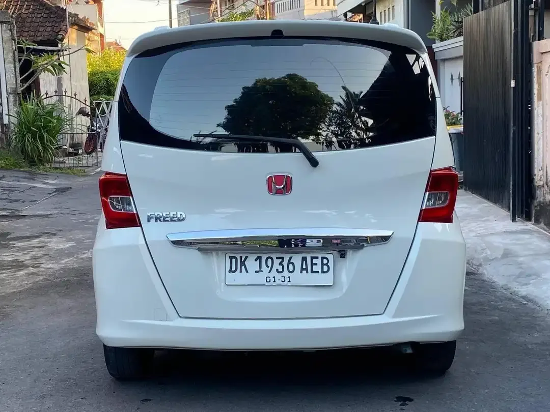 HONDA FREED PSD 2015 AT - PUTIH - Image 4 of 10