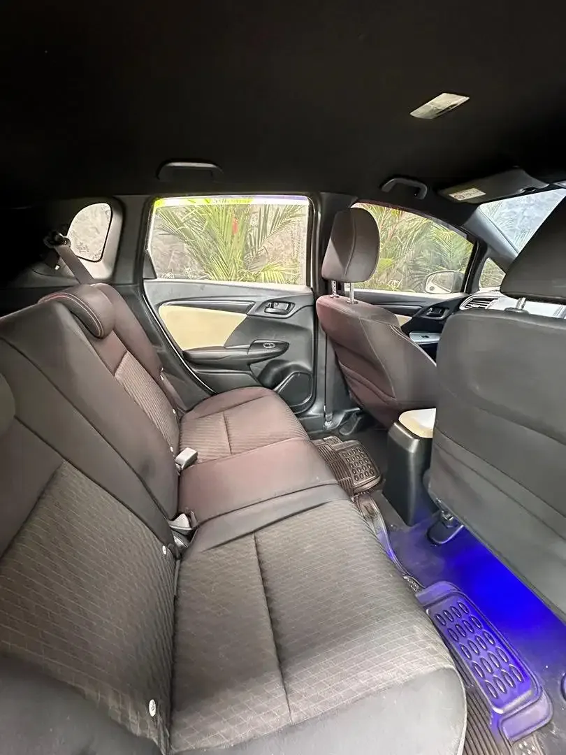 JAZZ RS 2018 FACELIFT MATIC LOW KM - Image 7 of 10