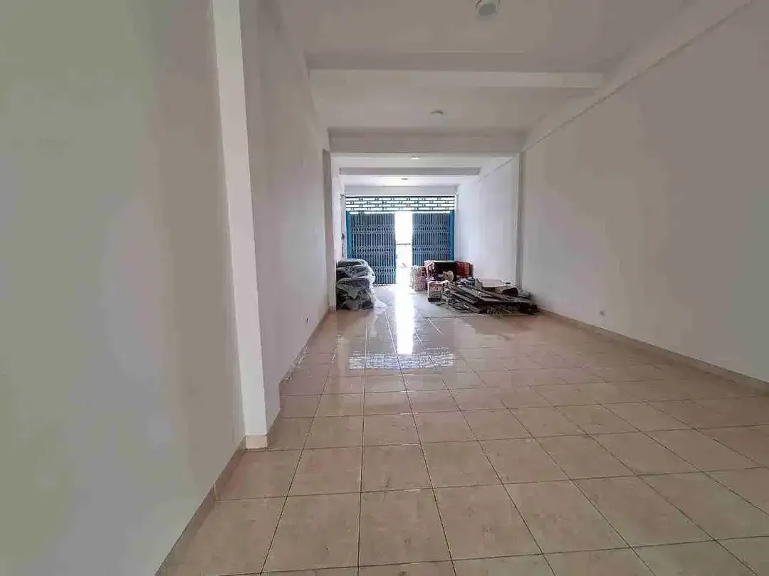 Dijual Ruko 2 Lantai di Buluh Indah Denpasar Bali, Pinggir Jalan Utama, SHM - Image 3 of 8
