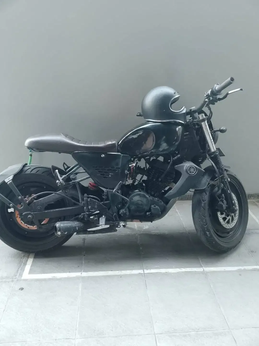 Motor custom caferacer - Image 2 of 2