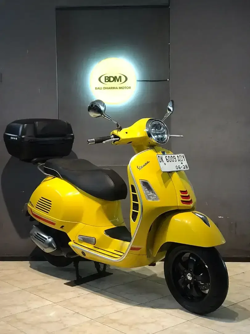 DP 6 JT/ BUNGA MENURUN 2% / PIAGGIO VESPA GTS TAHUN 2023 - Image 3 of 9