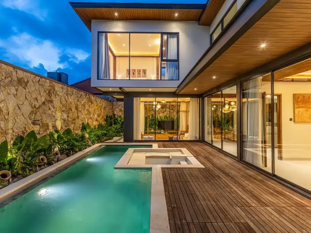 Designer Luxury Tropical Villa with High-End Finishes for Leasehold or Monthly Rental in Seminyak - Image 10 of 10