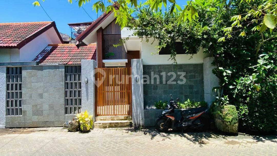 Rumah Baru Renov dengan Kolam Renang Greenlot Residence Tanah Lot - Image 2 of 4