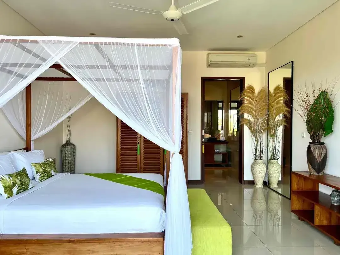 For sale villa
Located at Batu bolong - Image 3 of 10