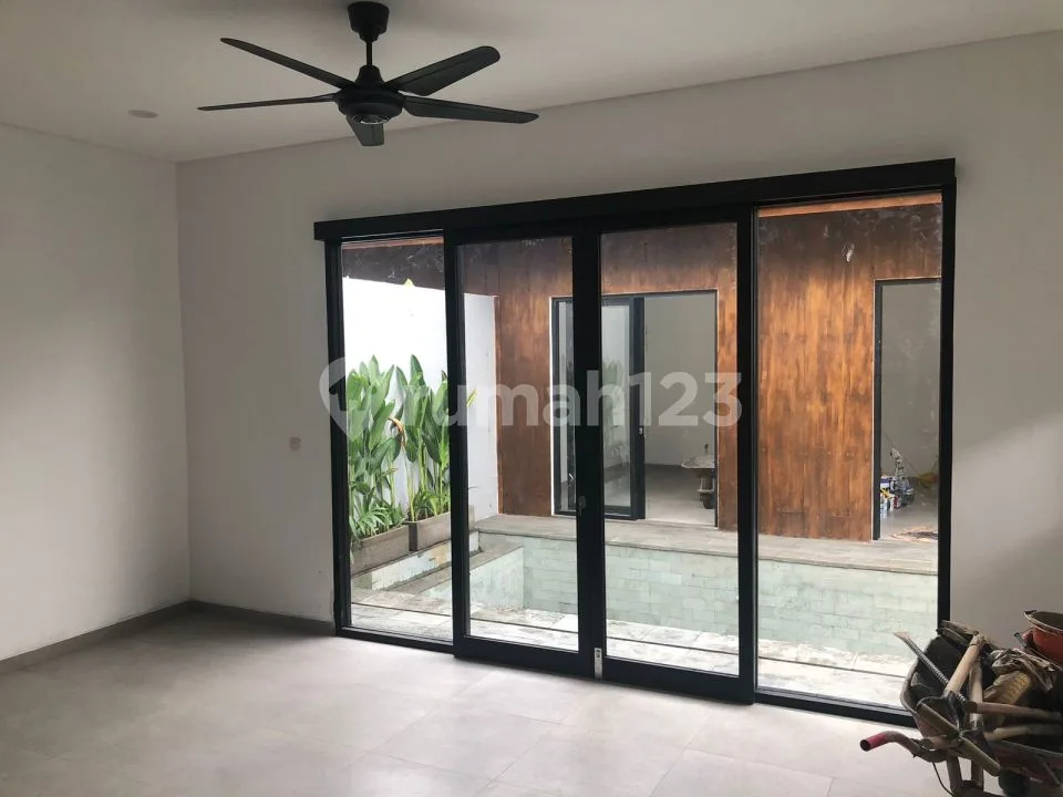 BRAND NEW VILLA IN QUIET AREA SANUR FOR LEASE & RENT - Image 2 of 4