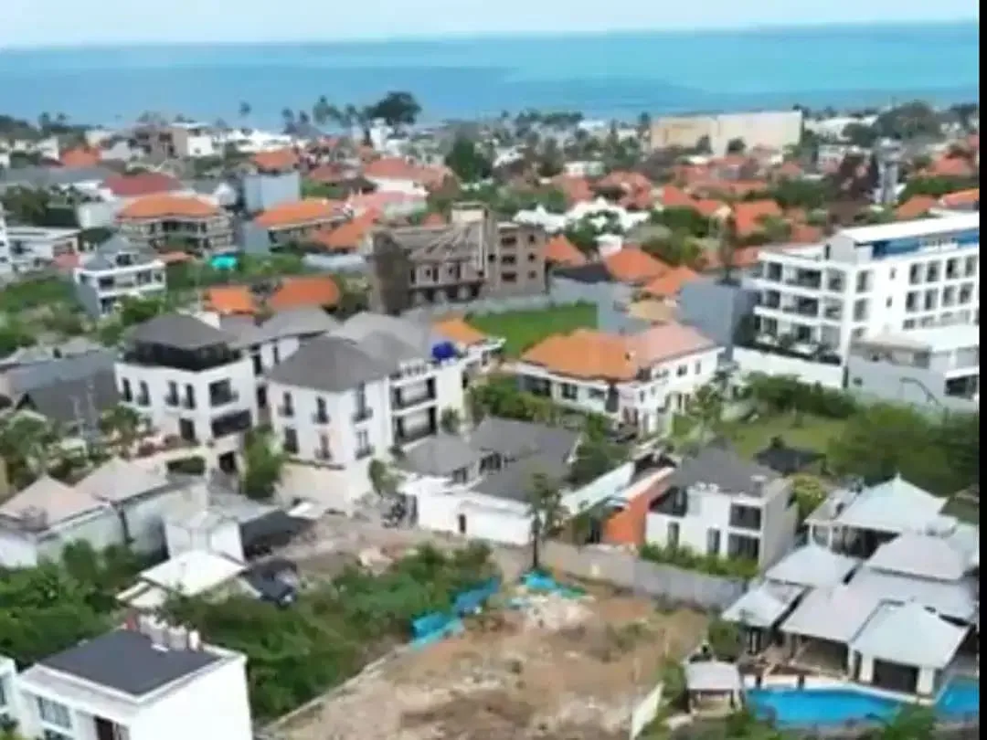 LAND IN PRIME LOCATION BERAWA BEACH CANGGU - Image 3 of 5