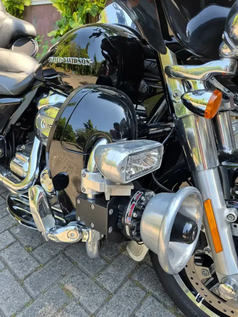 Harley Davidson ULTRA LIMITED M8 107ci,VIN 2018 5HD asia,odo 5 rb mls - Image 9 of 10