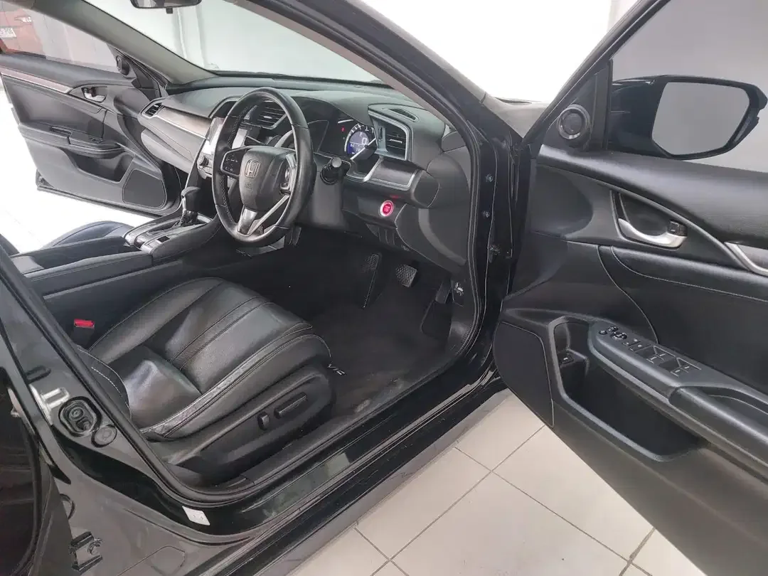 Honda Civic 1.5 Turbo Sedan 2018 - Image 10 of 10